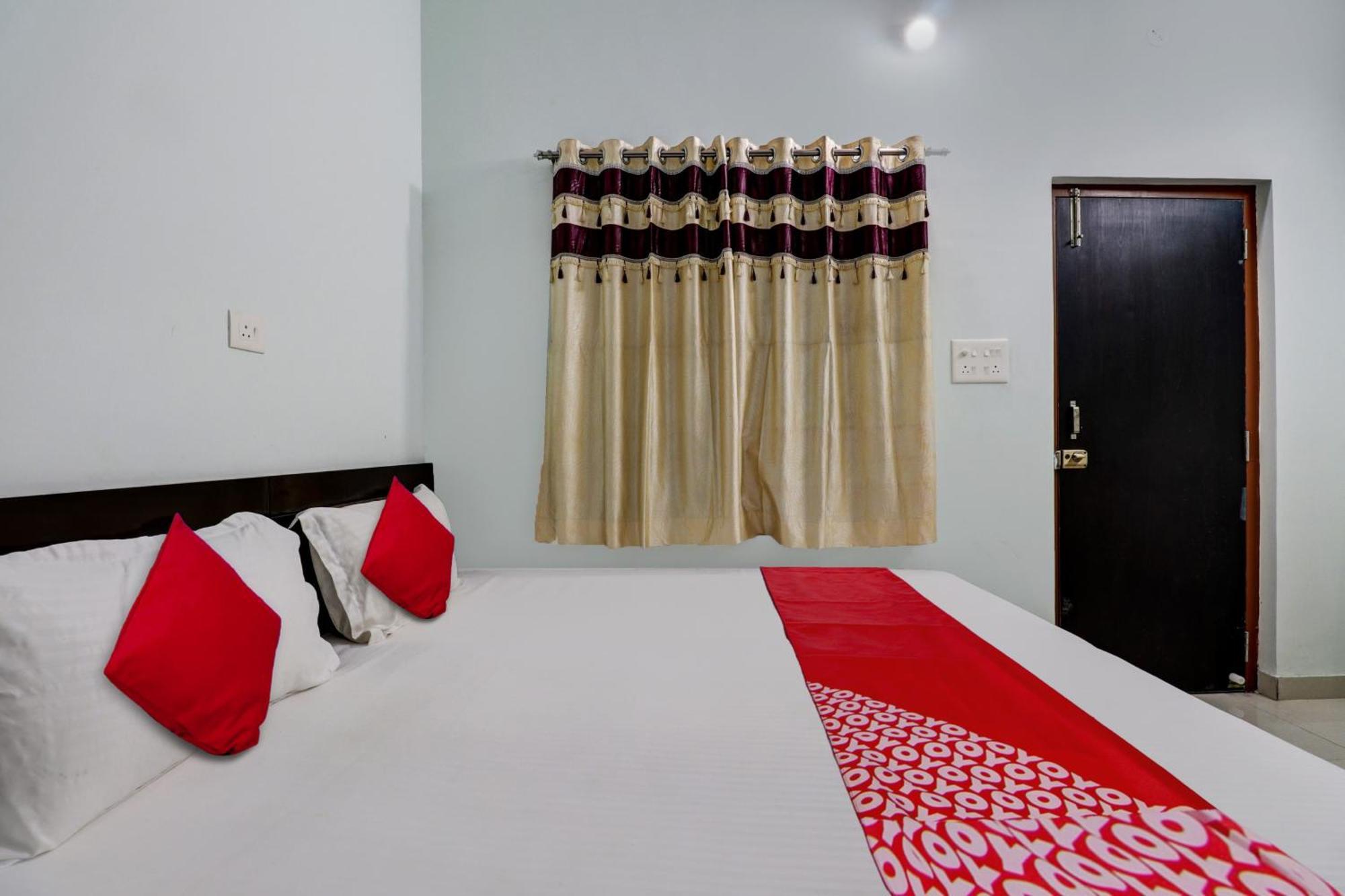 Oyo Pm Hotels Bangalore Extérieur photo